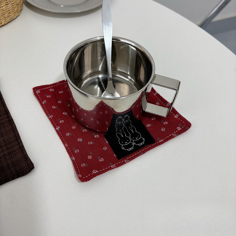 แผ่นรองแก้วผ้าลายมิฟฟี่สุดน่าร - Coffee Tea Cups บทวิจารณ์และราคา