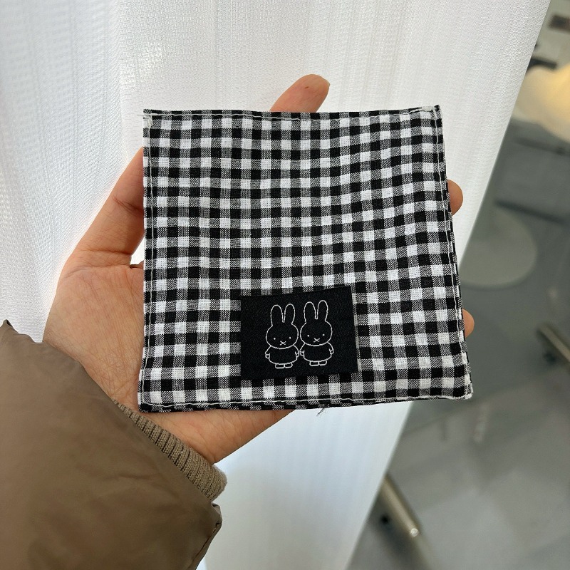 แผ่นรองแก้วผ้าลายมิฟฟี่สุดน่าร - Coffee Tea Cups บทวิจารณ์และราคา